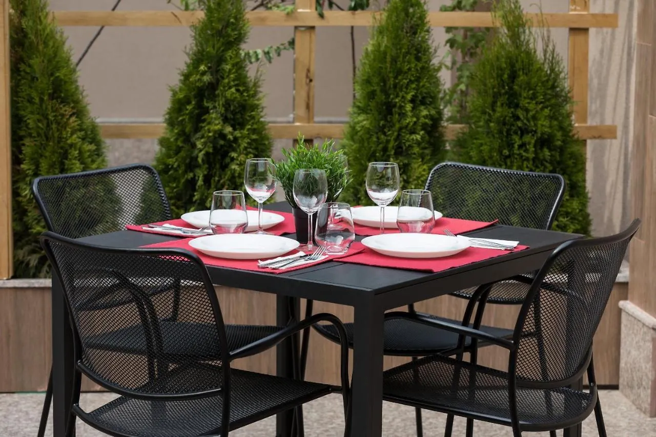 B1 Boutique Hotel Sofia 4*,
